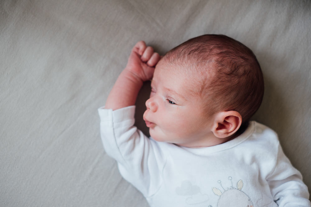 NEWBORN BABY CLOSE UP FACE PORTRAIT KENT PHOTO SESSION