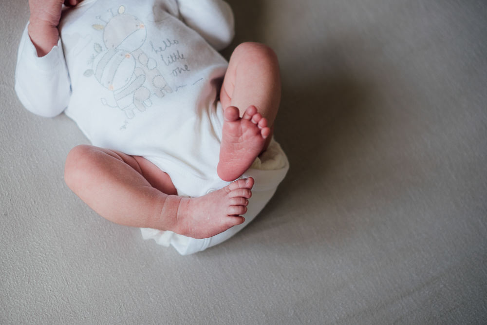 NEWBORN BABY'S LEGS AND FEET PHOTO SESSION KENT